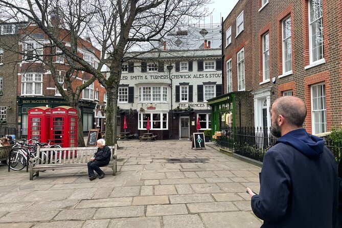 Ted Lasso London Taxi Tour - A Closer Look at the Ted Lasso London Taxi Tour