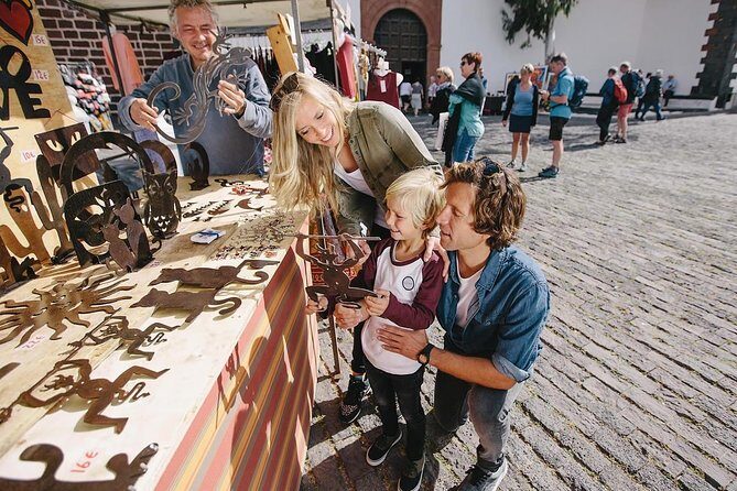 Teguise Market and La Graciosa Island Tour - Lunch and Free Time on La Graciosa