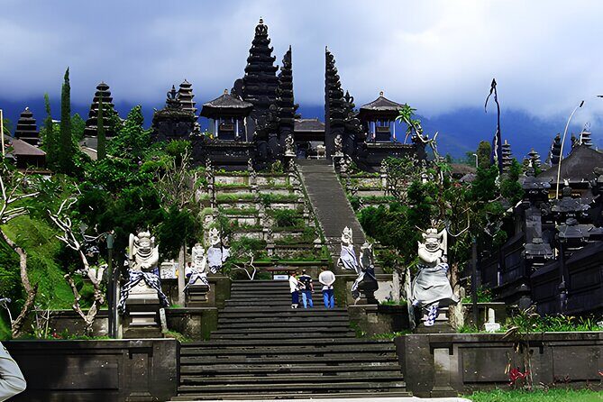 Telaga Waja White Water Rafting and Besakih Temple Tour - Analyzing the Experience: What You Can Expect