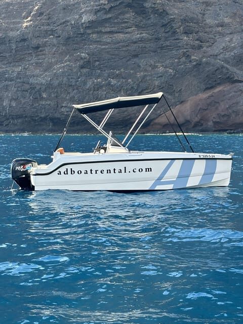 Tenerife: rent a boat without license - The Experience: What You Can Expect