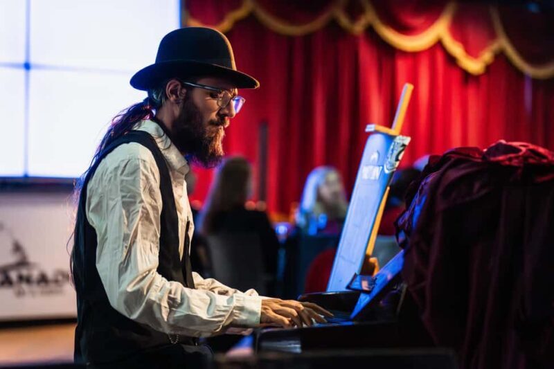 Tenerife: "The Wild South" musical show with dinner and transportation - FAQ