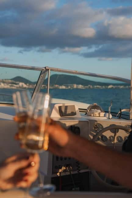 Tenerife: VIP 3 hour Private Luxury Boat Charter Experience - Key Points