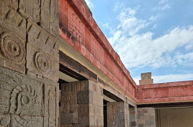 Teotihuacan and Basilica Guadalupe Private Car Tour - Value and Considerations