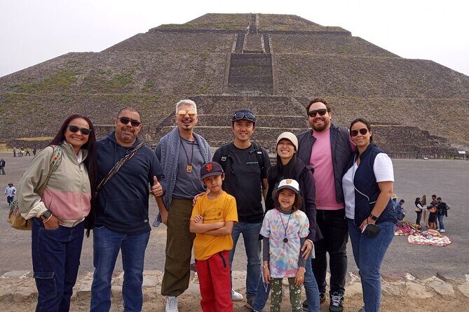 Teotihuacan and Basilica of Guadalupe with mezcal, tequila & handcrafts - Tasting Mexican Spirits and Shopping