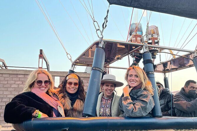 Teotihuacan Balloon ride + Transportation + Breakfast + Pyramids - Frequently Asked Questions