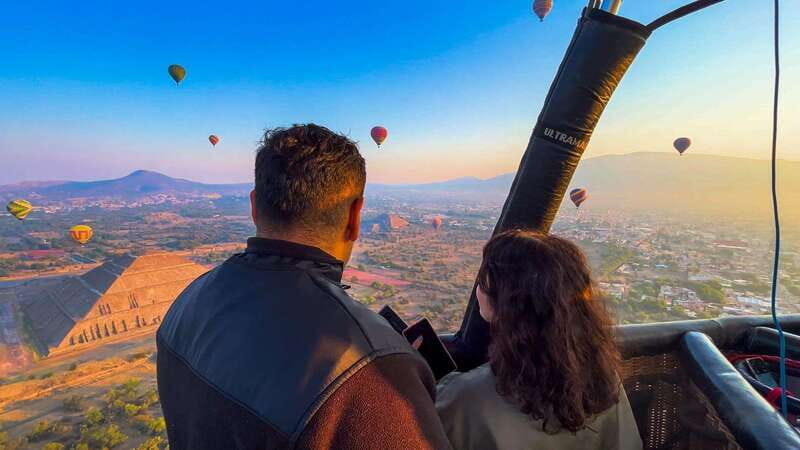 Teotihuacan: Hot Air Balloon Ride with Breakfast & Transport - Key Points