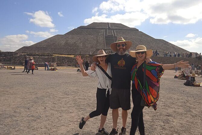 Teotihuacan Pyramids Adventure with Historic Center Exploration - Introducing the Tour: A Day of Ancient Wonders and City Charm