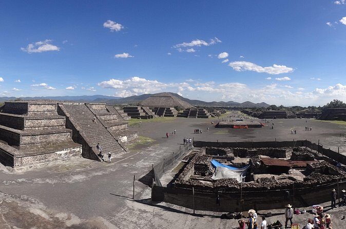 Teotihuacan pyramids from San Miguel de Allende - The Experience: Pros and Cons