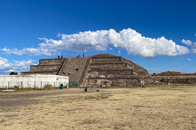 Teotihuacan Pyramids VIP Tour without Commercial Stops - An Introduction to the Tour Experience