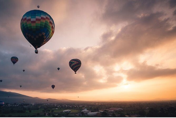Teotihuacan shared Hot Air Balloon Ride and Private Tour - The Experience in Depth: What to Expect