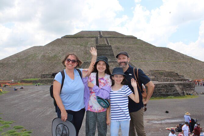 Teotihuacan tour with transportation to your hotel in Mexico City - Authentic Experiences and Reviews