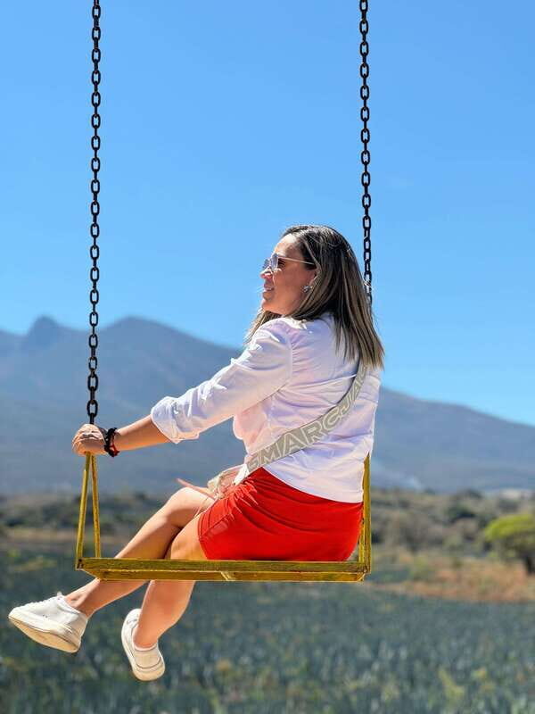 Tequila: Town and Distillery Guided Tour with Tastings - Exploring the Heart of Mexico’s Tequila Region