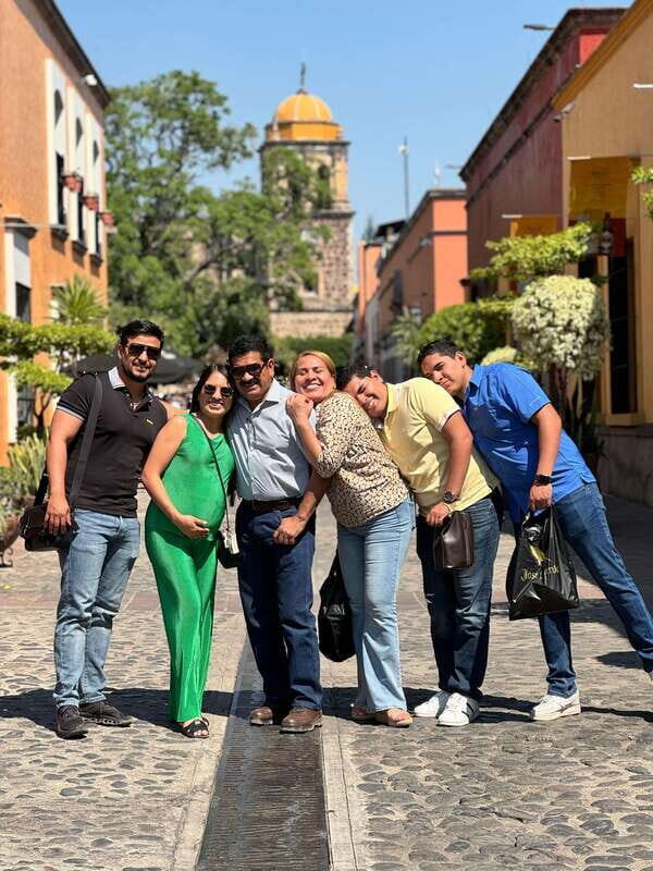 Tequila: Town and Distillery Guided Tour with Tastings - Authenticity and Personal Touch