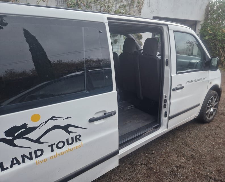 Terceira Island: Full Day Van Tour with Traditional Lunch - A Detailed Look at the Tour Experience