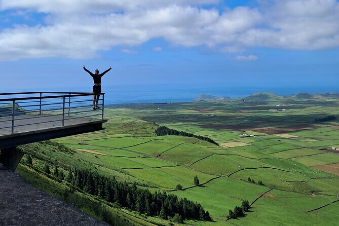 Terceira Island Highlights with Traditional Lunch - In-Depth Look at the Tour Experience