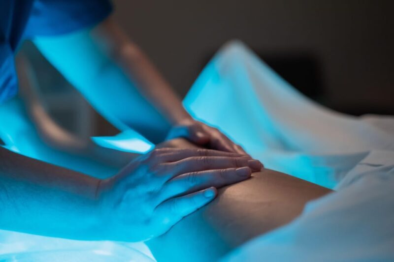 Terceira Island:Relaxing massage with essential oils on a waterbed - Key Points
