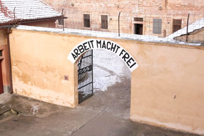 Terezin Memorial: Entry Ticket Combo w. Guided Walking Tour - FAQ