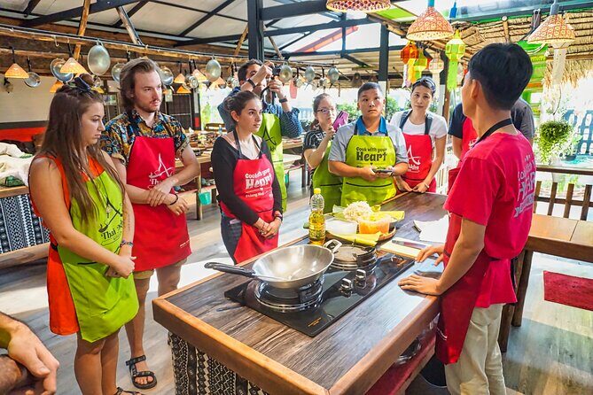 Thai and Akha Cooking Class in Chiang Mai - Who Should Book This Tour?