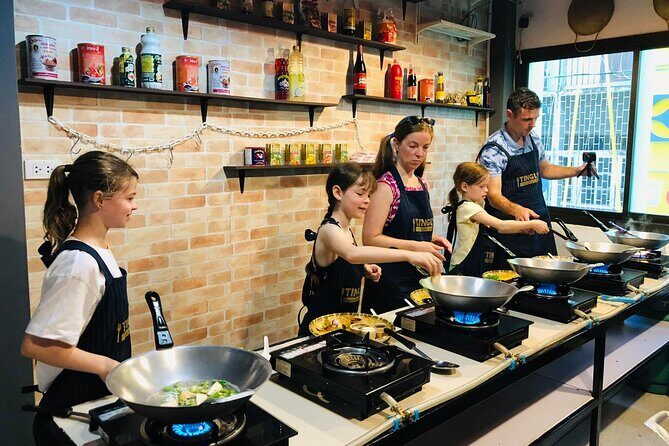 Thai cooking class experience in Bangkok with Tingly Thai cooking school - The Sum Up