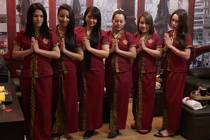 Thai Foot and Leg Massage 30 min in BARCELONA - Exploring the Experience: What to Expect