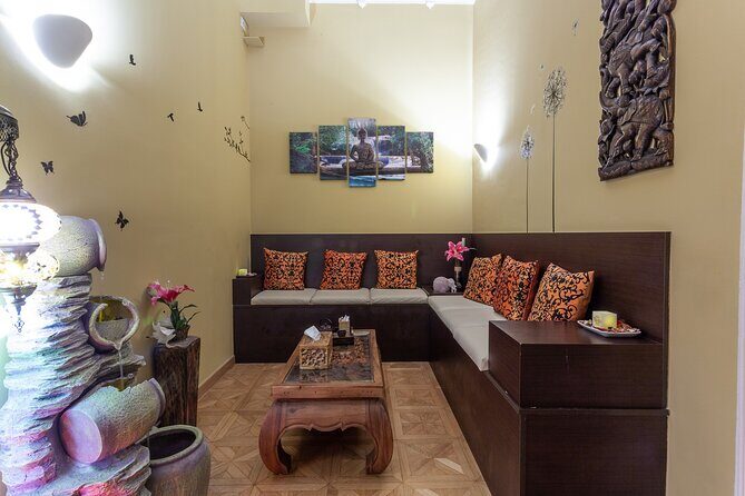 Thai Foot and Leg Massage 30 min in BARCELONA - Practical Tips for Visitors