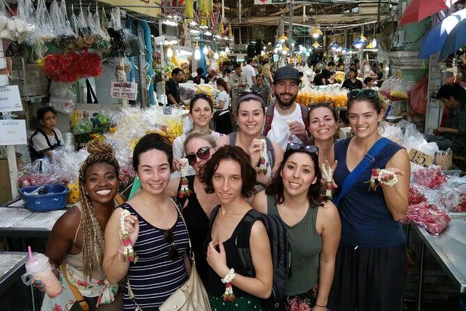 Thai PRIVATE Tour Guide - Khlong Bang Luang Artist House: A Community Snapshot