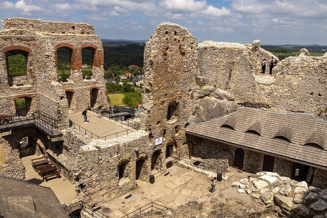 The 3 Largest Eagles' Nests Castles, Full-Day Tour from Krakow - Duration and Timing