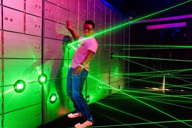 The Amazing Mirror Maze with Escape Room - A Closer Look at the Experience