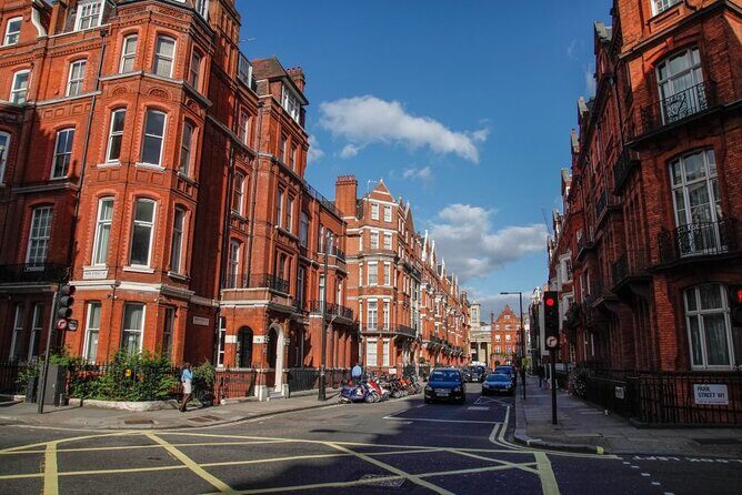 The Beatles London Walk - What Makes This Tour Stand Out
