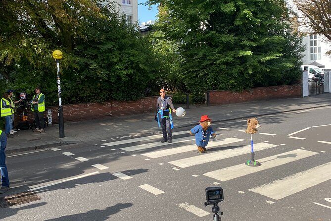 The Beatles London walking tour - The Guide and Group Experience