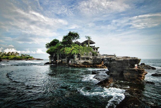 The Beauty of Bali : Bedugul, Taman Ayun Temple and Tanah Lot Temple Tour. - FAQs