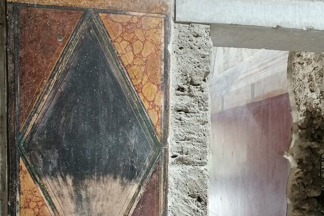 The beauty of Pompeii with a Private Expert Tour Guide / Archaeologist. - FAQs