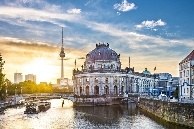 The Best Private Berlin Tour with a Car, Tour Guide and Pick up - An In-Depth Look at the Tour Experience