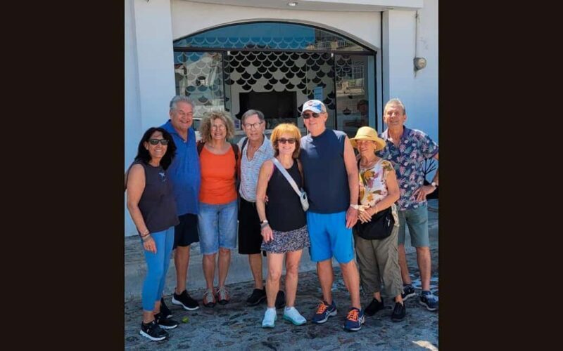 The best walking tour in the neighborhood of Versalles - Key Points