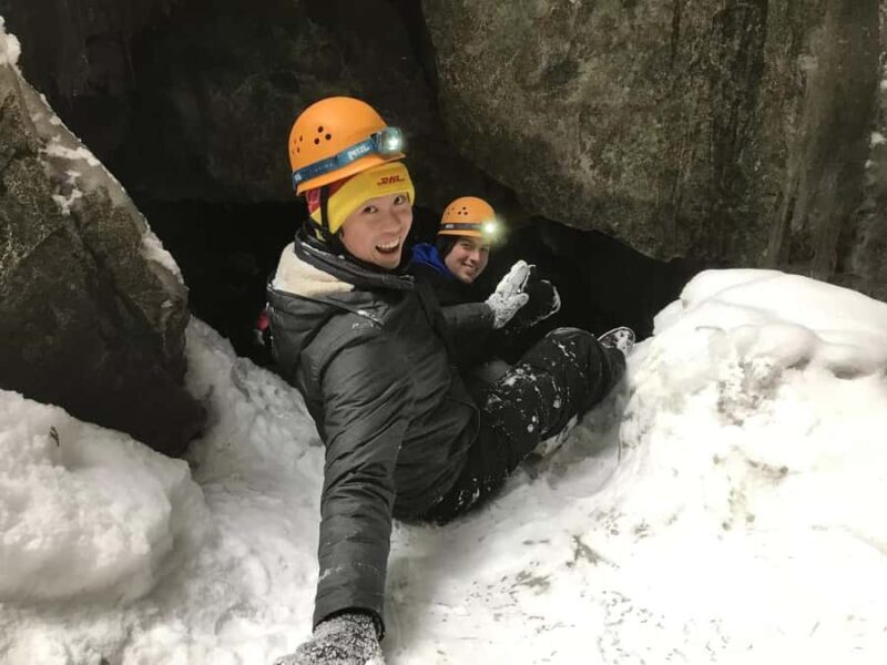 The Blue Mountains: Winter Caving and Snowshoe Tour - Key Points