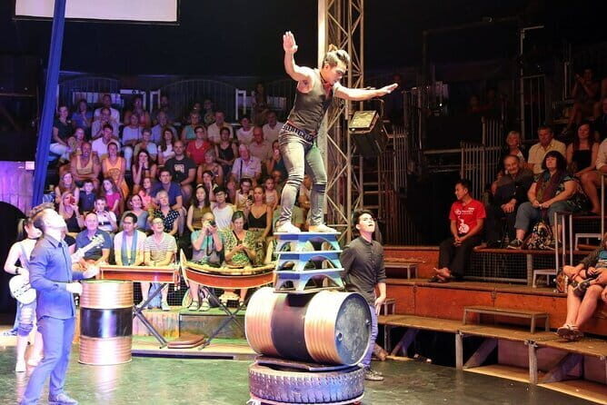 The Cambodian Circus Show and Pub Street Night Market - Key Points