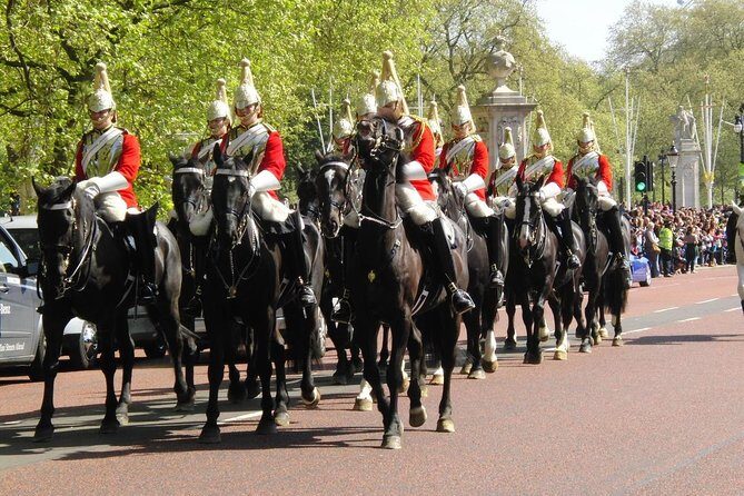 The Changing of the Guard - Exclusive Guided Walking Tour - FAQ