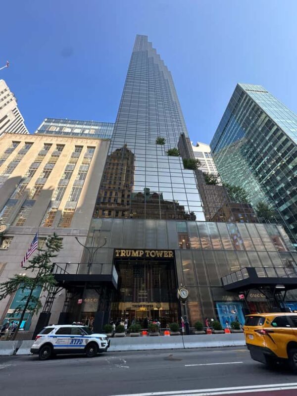 The Comedy Bus Tour of NYC - FAQ