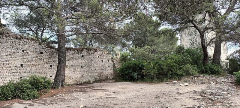 The Côtes du Rhône wine route by electric bike - The Sum Up