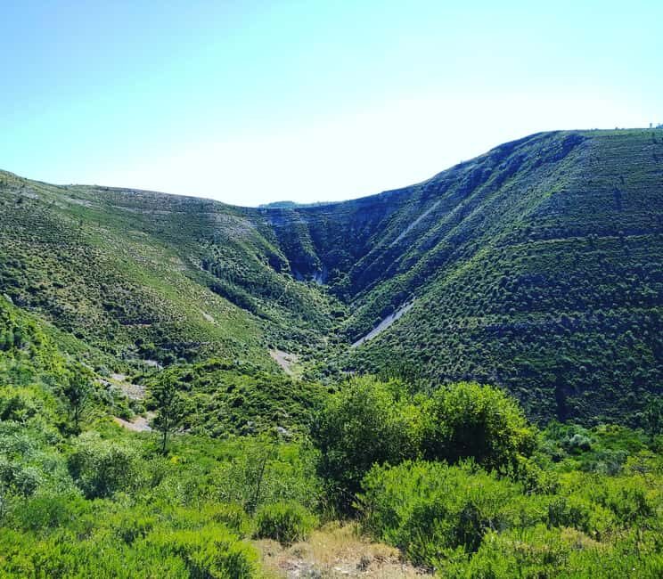 The Earth Remembers: SUV Tour in Serras de Aire e Candeeiros - FAQs