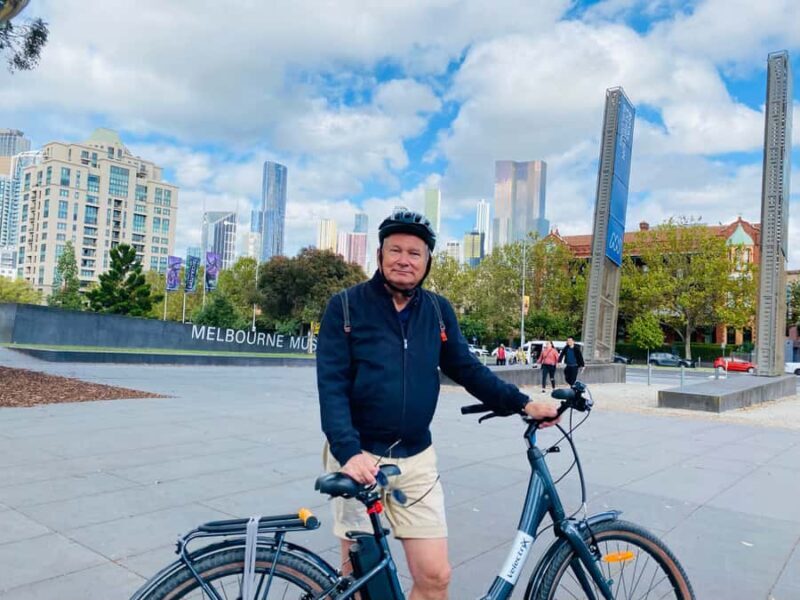 The Famous Melbourne City Bike Tour - Key Points
