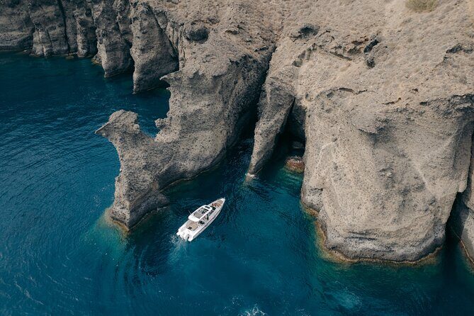 The Fastest Private Motor Yacht in Santorini - All Inclusive Tour - Who Is This Tour Best For?