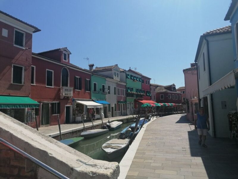 The gems of the lagoon. Torcello Burano Murano - The Sum Up