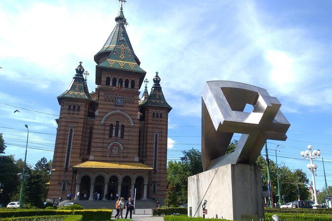 The Grand Tour of Communist Ages at Timisoara - An In-Depth Look at the Tour Experience