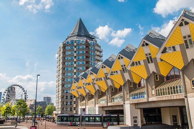 The Haag and Rotterdam two city for one day - Transition to Rotterdam: A Modern Marvel