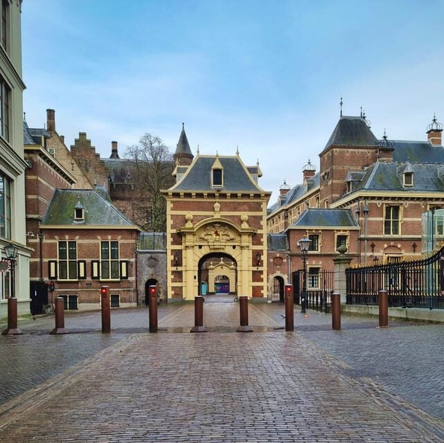 The Hague: City Walking Tour - Key Points