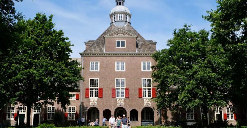 The Hague: Courtyard Walking Tour - The Sum Up