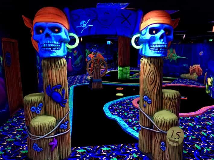 The Hague: Glowgolf Glow in the Dark Indoor Minigolf - An In-Depth Look at Glowgolf The Hague