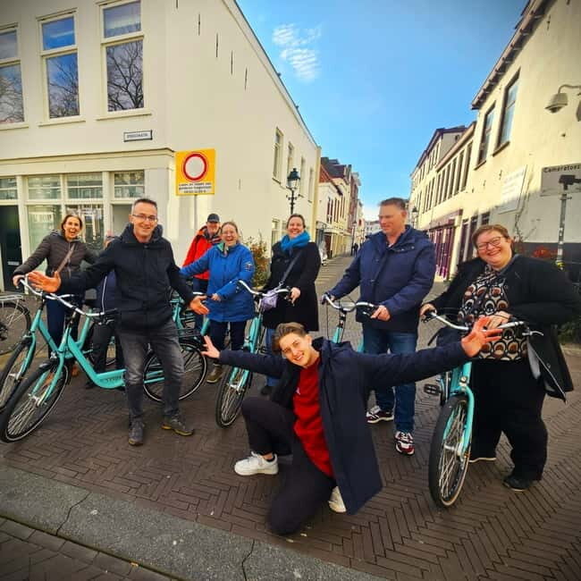 The Hague: Guided Bike Tour with Storyteller Guide - Key Points