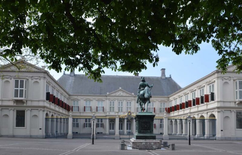 The Hague: History & Architecture Walk - Key Points